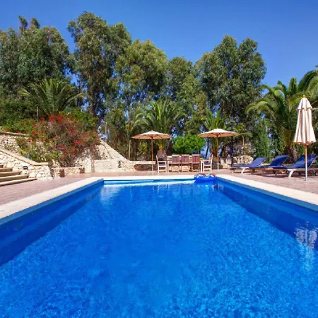 House Feed Holiday home Kercem